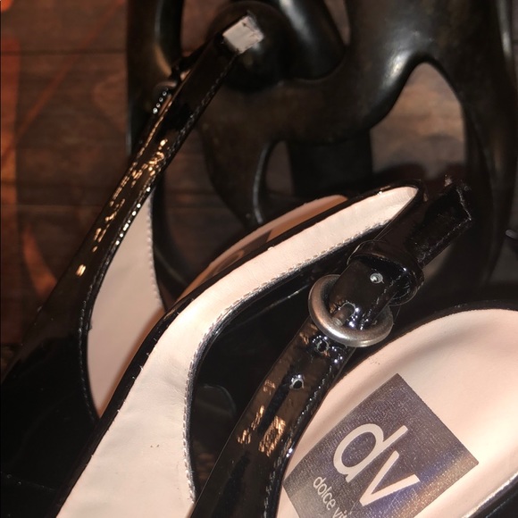 Sexy and Flirty Sling Back & Peep Toe Heel! - Picture 5 of 10